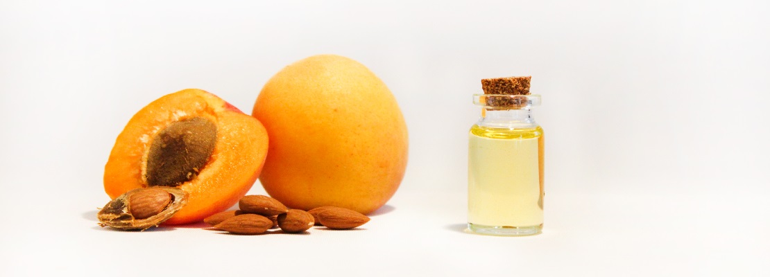 Apricot kernel oil, organic - cosmetics - All Organic Treasures